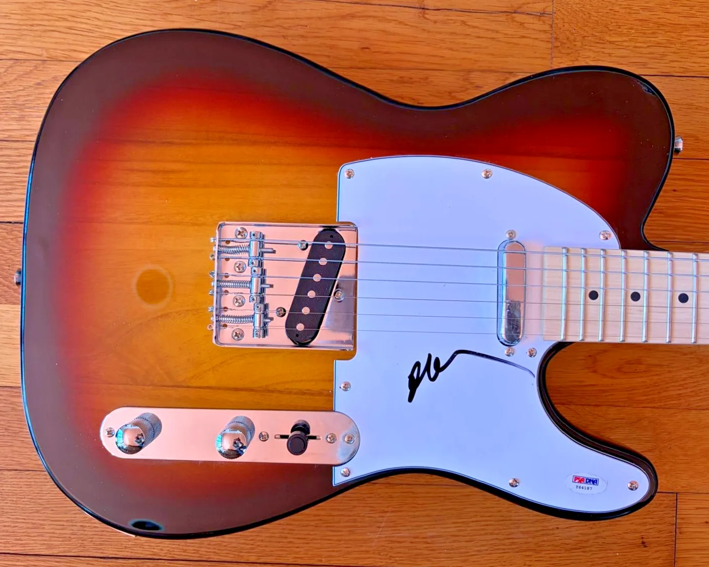 Willie Nelson — WILLIE NELSON SIGNED AUTOGRAPHED TELECASTER GUITAR ON THE ROAD AGAIN CRAZY PSA C