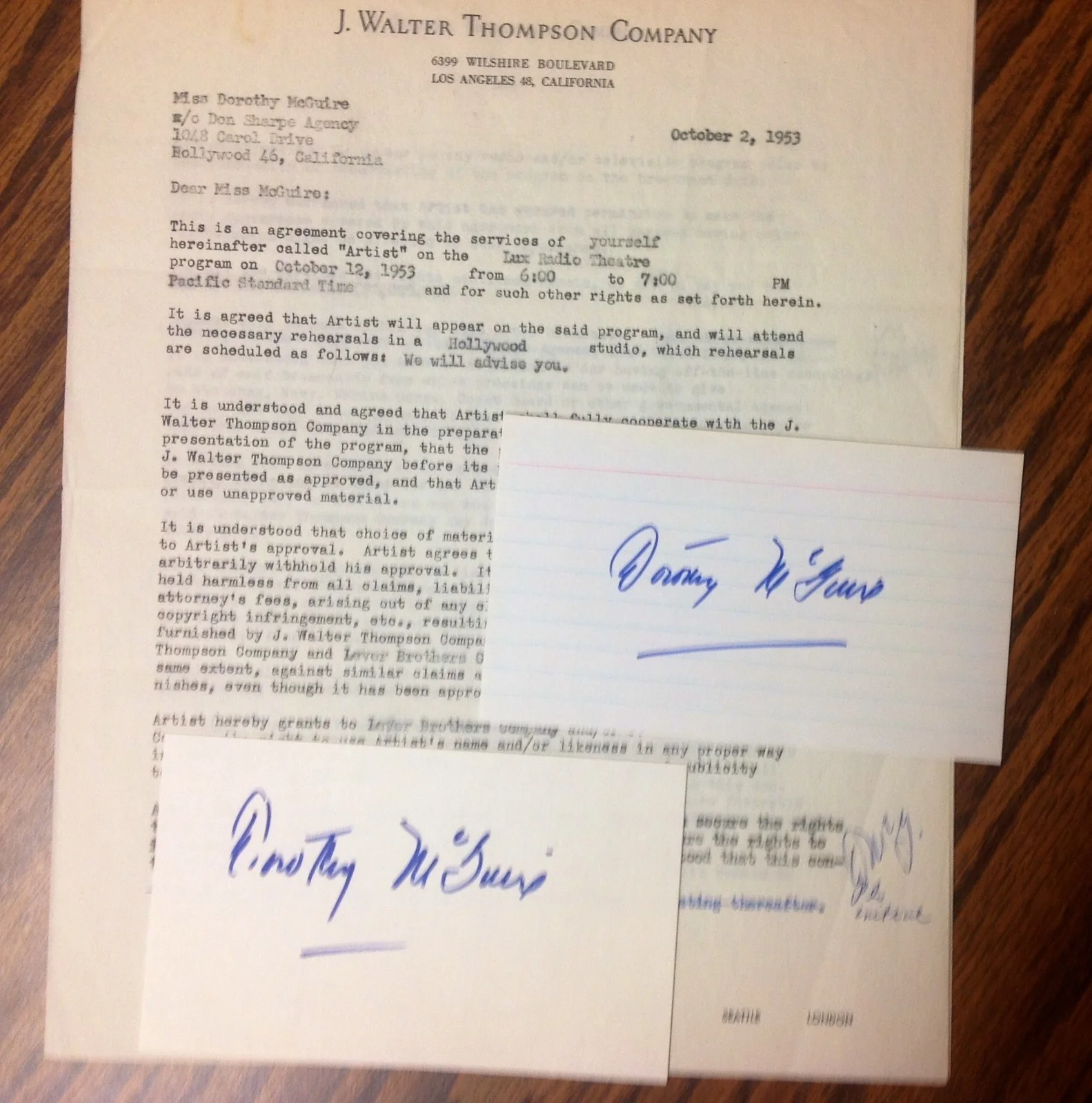 DOROTHY MCGUIRE signed contract and two autographed cards collection., image 4