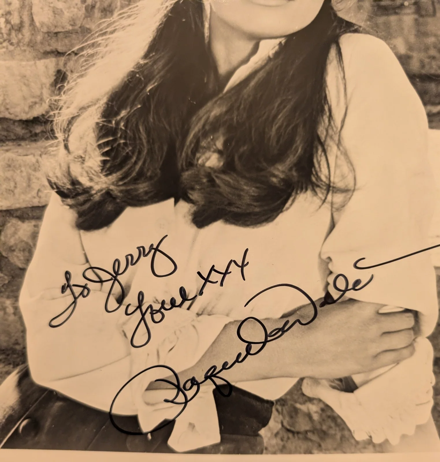 Raquel Welch — Raquel Welch Signed Autographed Photo 8/10 Western Self- Portrait, image 2