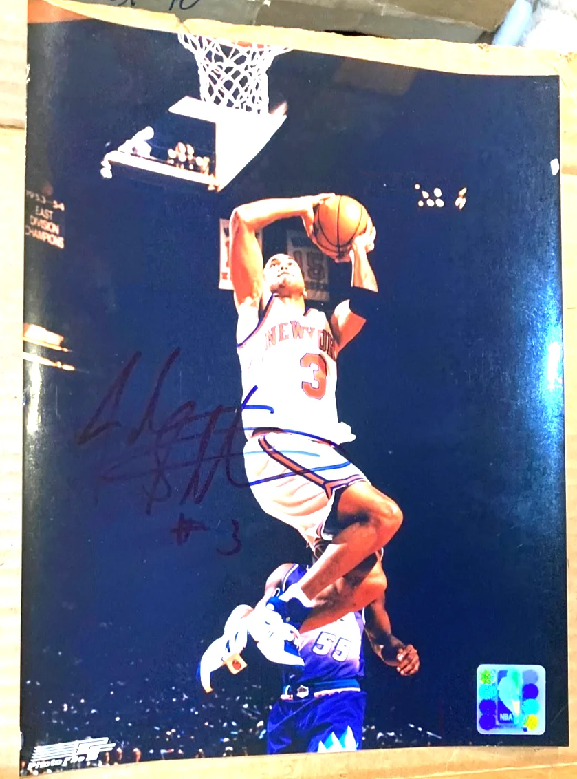 STEPHON MARBURY — STEPHON MARBURY NEW YORK KNICKS SIGNED AUTOGRAPHED 8 X 10 COLOR PHOTO CERT.