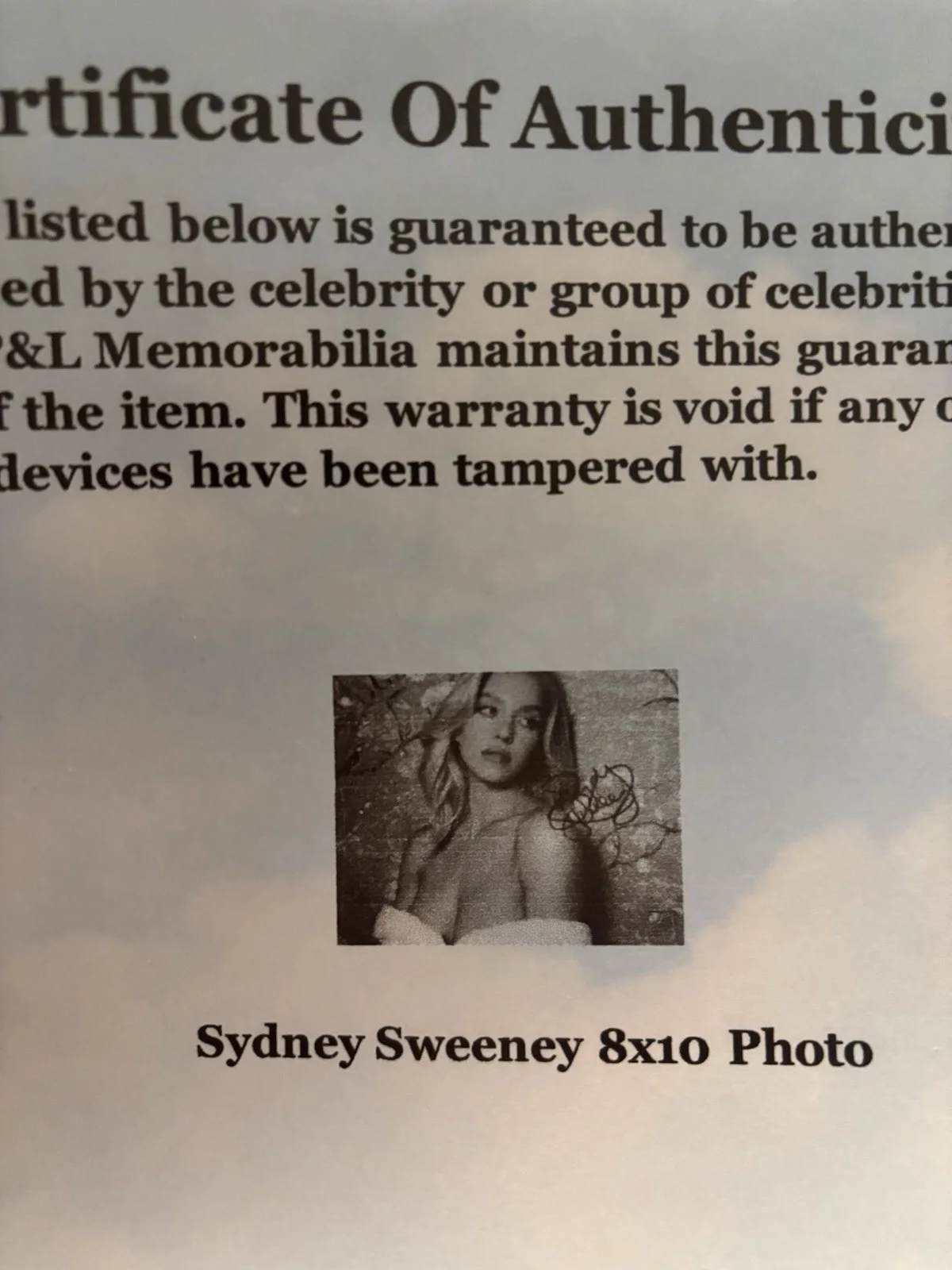 Sydney Sweeney / Housemaid Americana Sexy Blue Signed Autograph 8x10 Photo COA, изображение 3