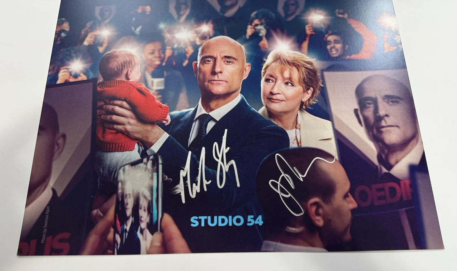 Mark Strong, John Carroll Lynch — Oedipus signed Broadway Window Card Poster 14x22 Mark Strong John Carroll Lynch, изображение 4