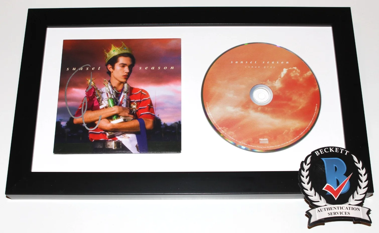 SINGER CONAN GRAY SIGNED FRAMED 'SUNSET SEASON' CD COVER BOOKLET BECKETT BAS COA, image 2