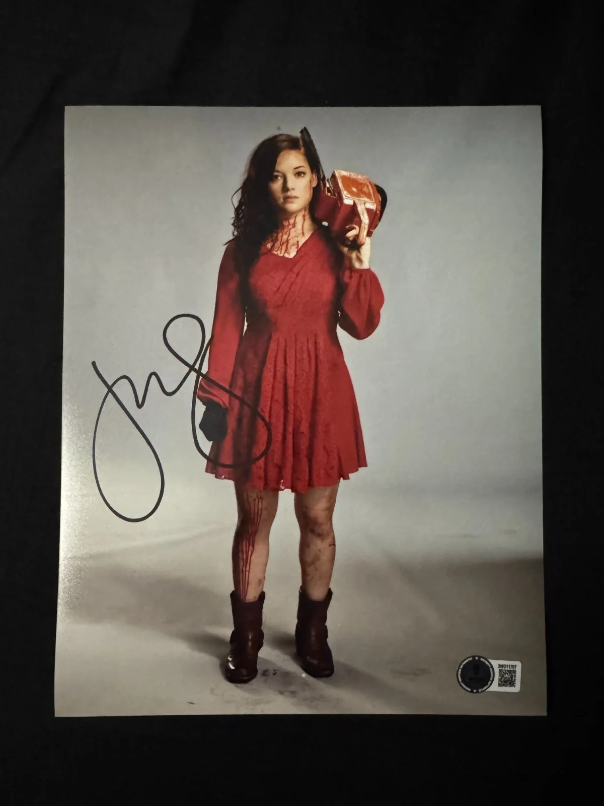 Jane Levy — Jane Levy signed Evil Dead 8x10 photo W/ Beckett Witness COA