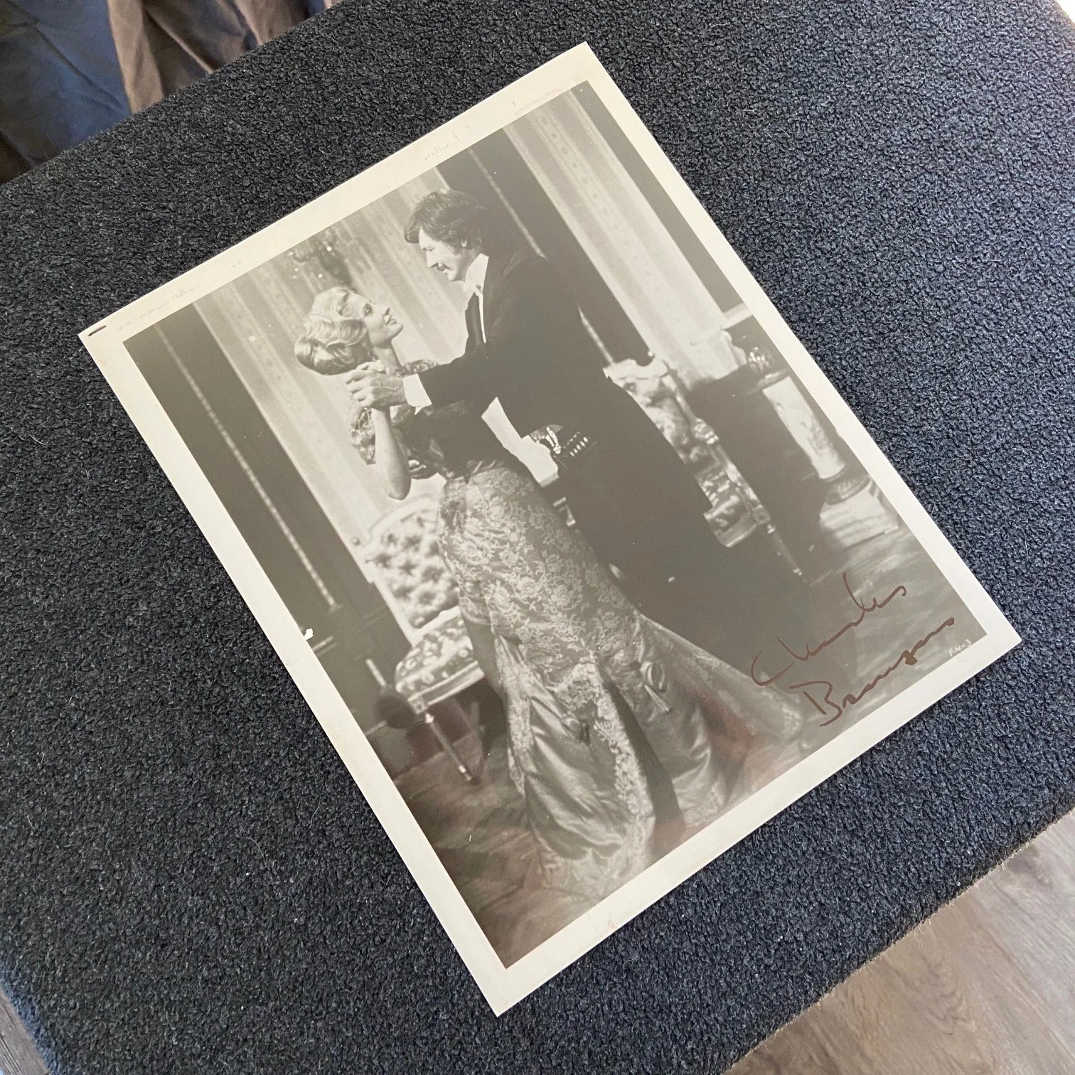 Charles Bronson — Charles Bronson Autographed 8x10 B&W Photo Authentic Original Signature! NM!, изображение 2
