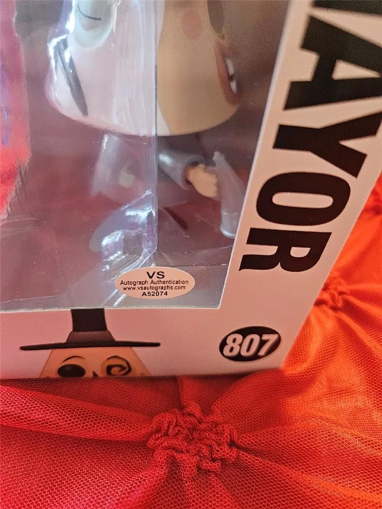 TIM BURTON THE MAYOR — TIM BURTON HAND SIGNED AUTOGRAPHED FUNKO POP! 807 NIGHTMARE BEFORE CHRISTMAS COA, изображение 4