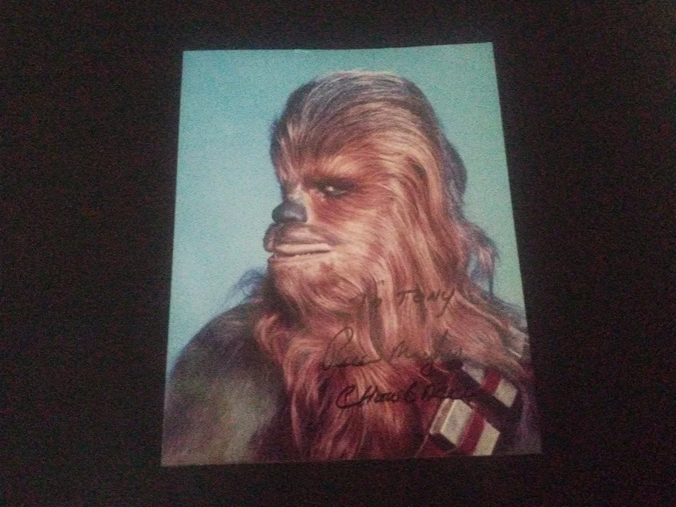 Peter Mayhew — Star Wars Peter Mayhew Chewbacca Autographed 8 x 10 Color Photograph