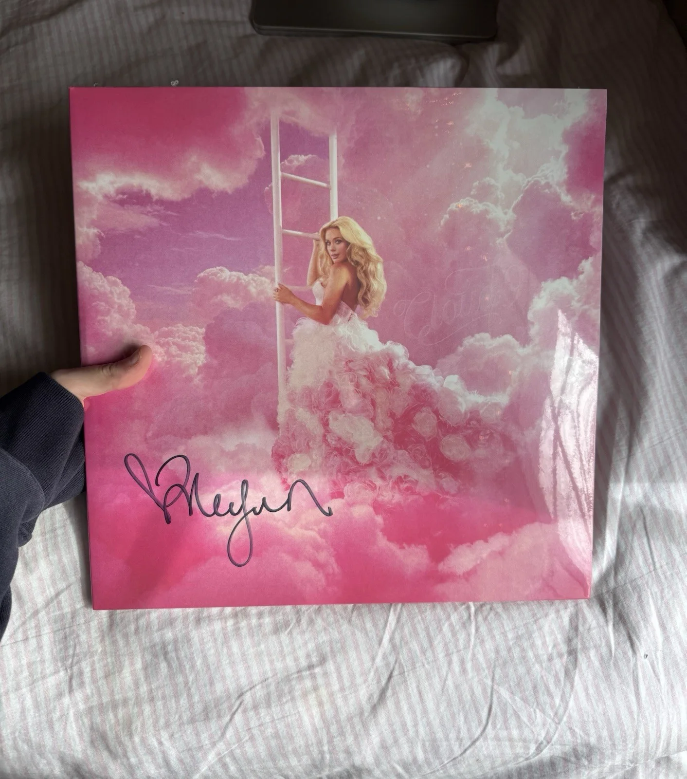 Megan Moroney Cloud 9 Original Autographed Vinyl Album Signed SEALED, изображение 3