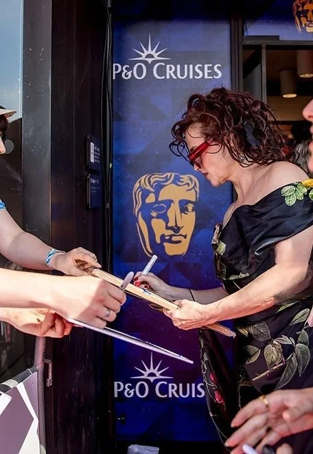 Johnny Depp - Helena Bonham Carter — Johnny Depp Helena Bonham Carter Corpse Bride Autograph Photo 12x8 COA, изображение 2
