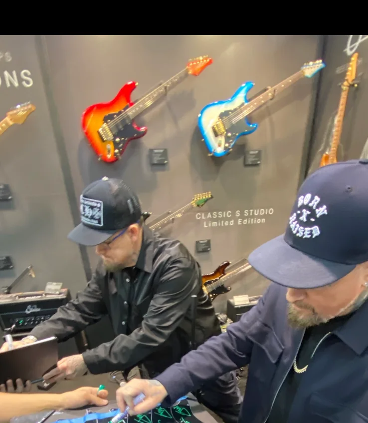 GFA Joel & Benji Madden Band * GOOD CHARLOTTE * Signed Electric Pickguard COA, image 2