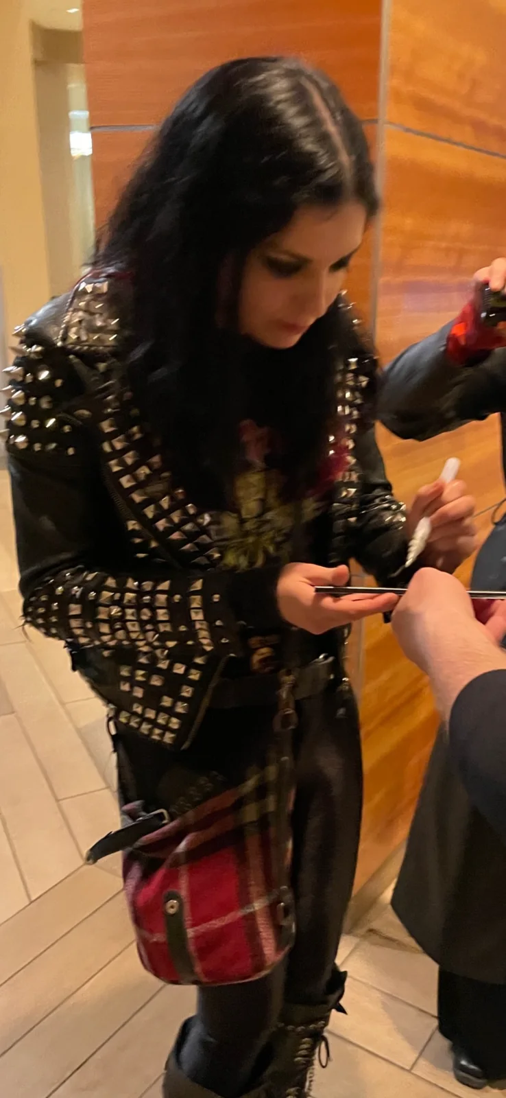 GFA Mercyful Fate Bassist * BECKY BALDWIN * Signed Electric Pickguard PROOF COA, изображение 4
