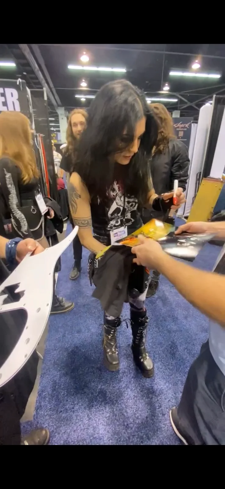 GFA Mercyful Fate Bassist * BECKY BALDWIN * Signed Electric Pickguard PROOF COA, изображение 2