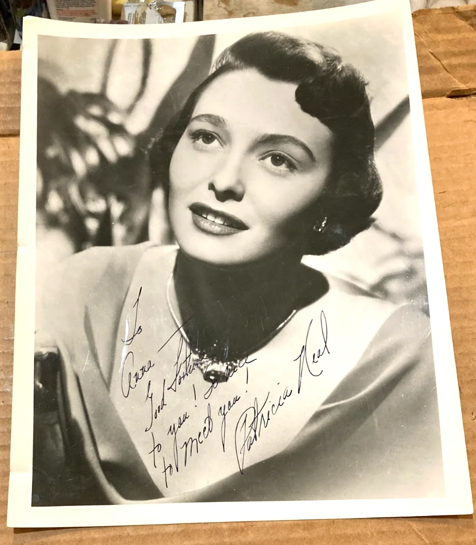 Patricia Neal — Patricia Neal Autograph Photo 8x10 Movie Actor Film Signed 1951 star CERT.