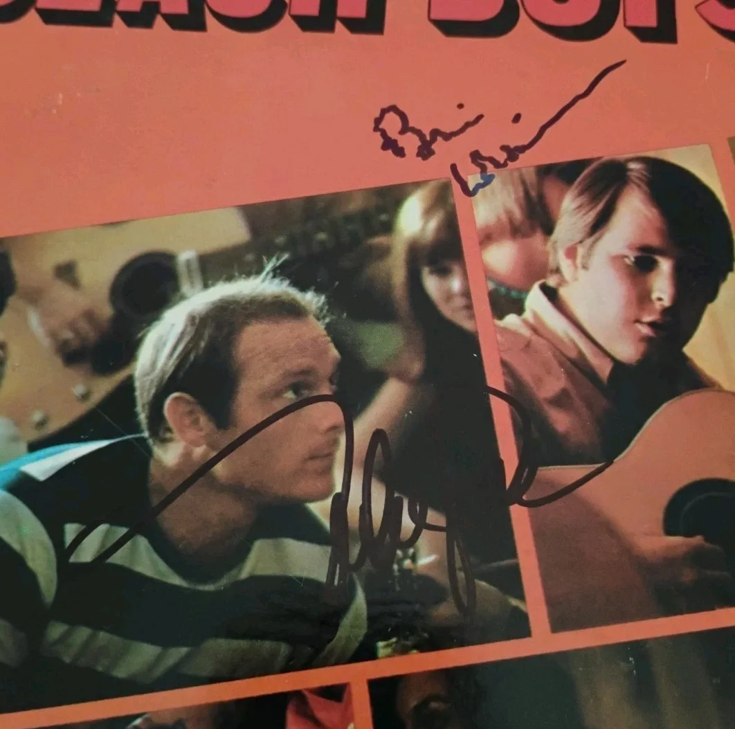 BRIAN WILSON MIKE LOVE SIGNED AUTOGRAPH BEACH BOYS PARTY ALBUM VINYL RECORD RARE, изображение 2