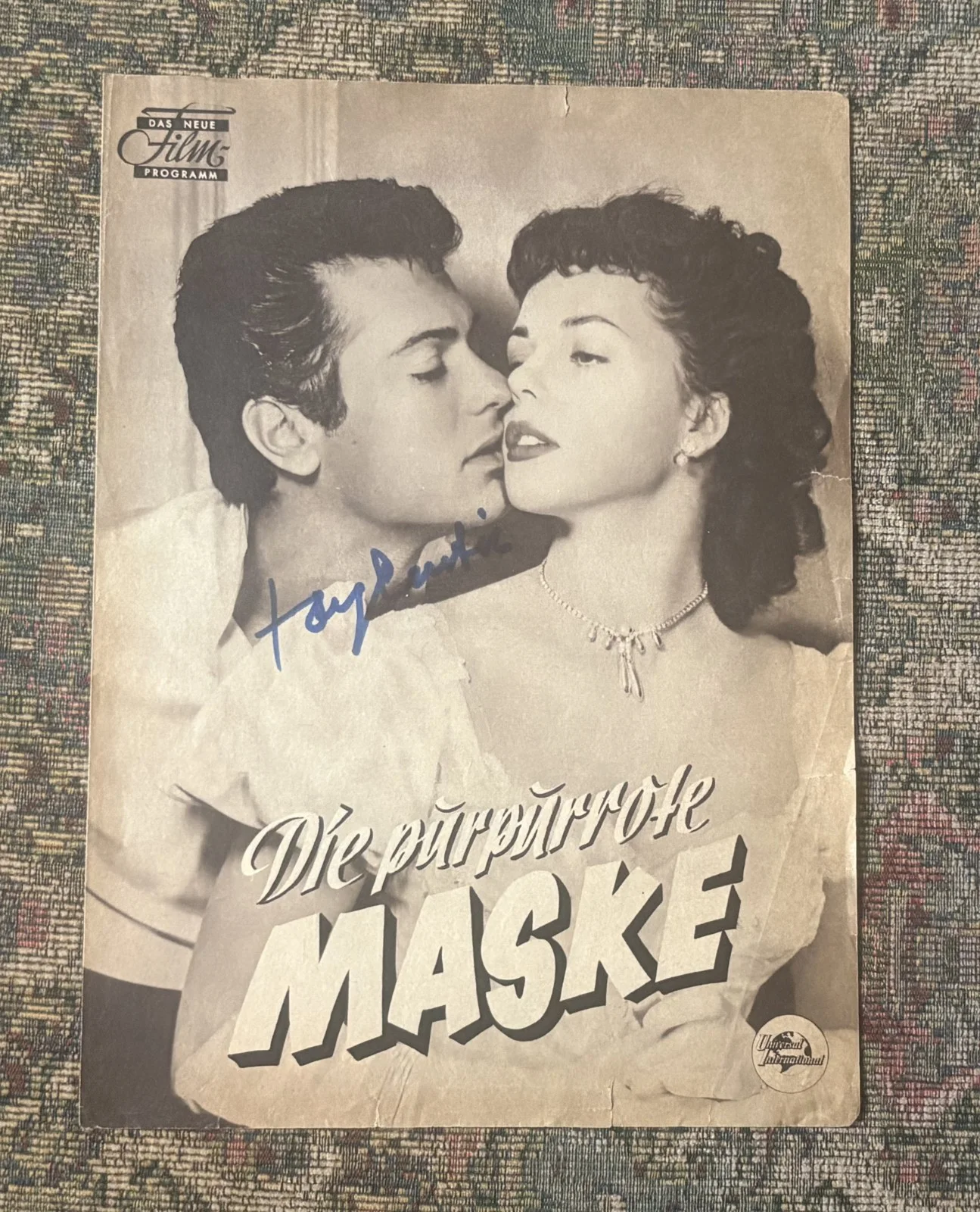 Tony Curtis — Tony Curtis SIGNED German Program, The Purple Heart, Die Purpurrote Mask, 1955!