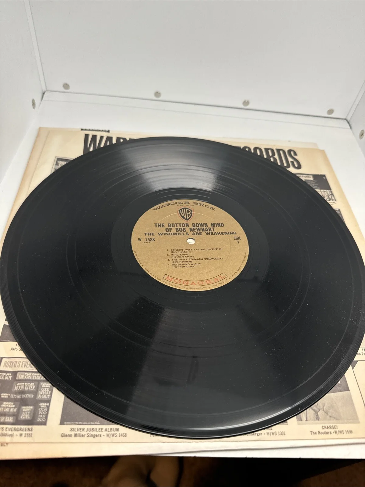 Bob Newhart — BOB NEWHART SIGNED VINYL LP ButtonDown Mind AUTOGRAPH The Windmills Weakening, изображение 4