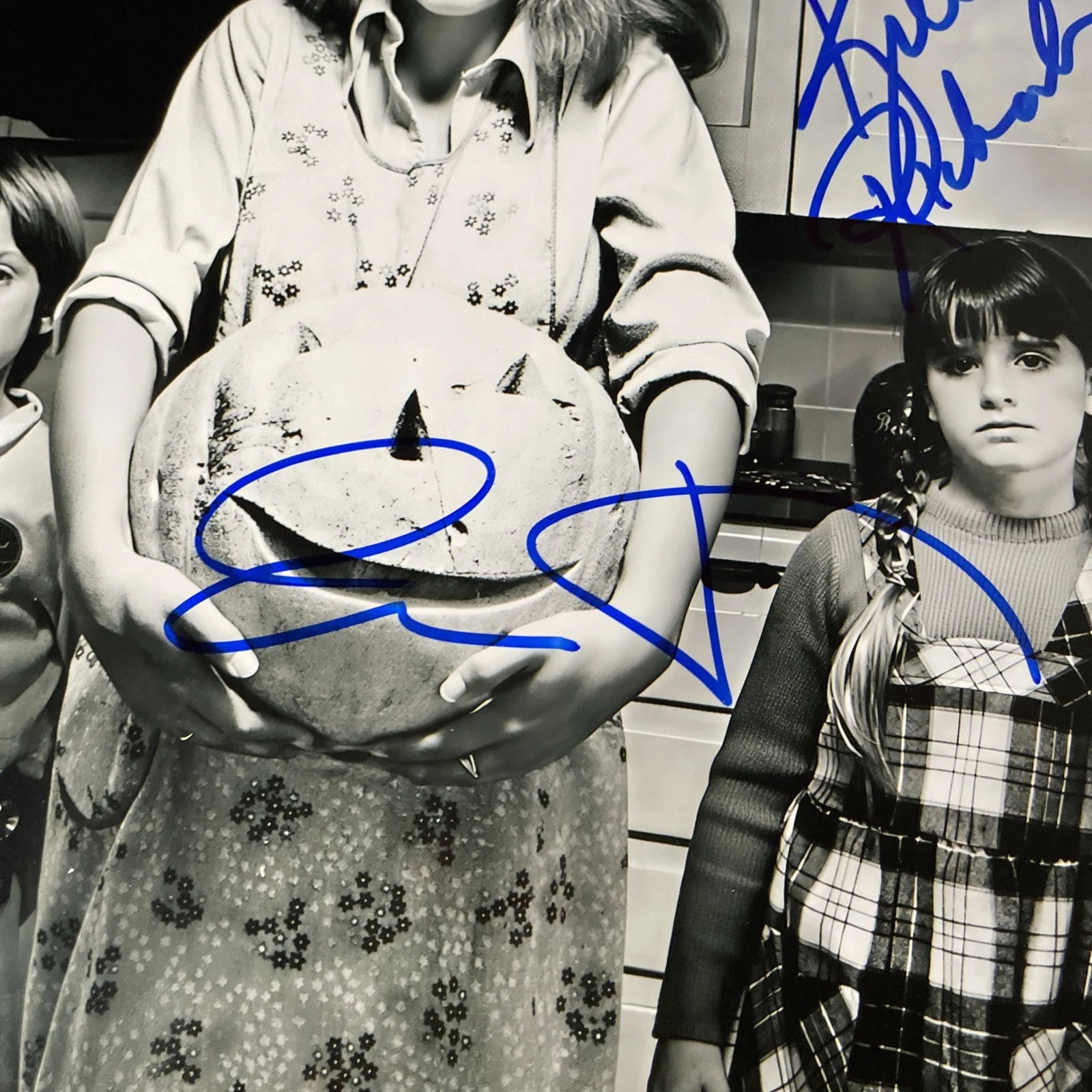 HALLOWEEN CAST SIGNED Photograph COA Photo Horror Jamie Lee Curtis Autograph P, image 2
