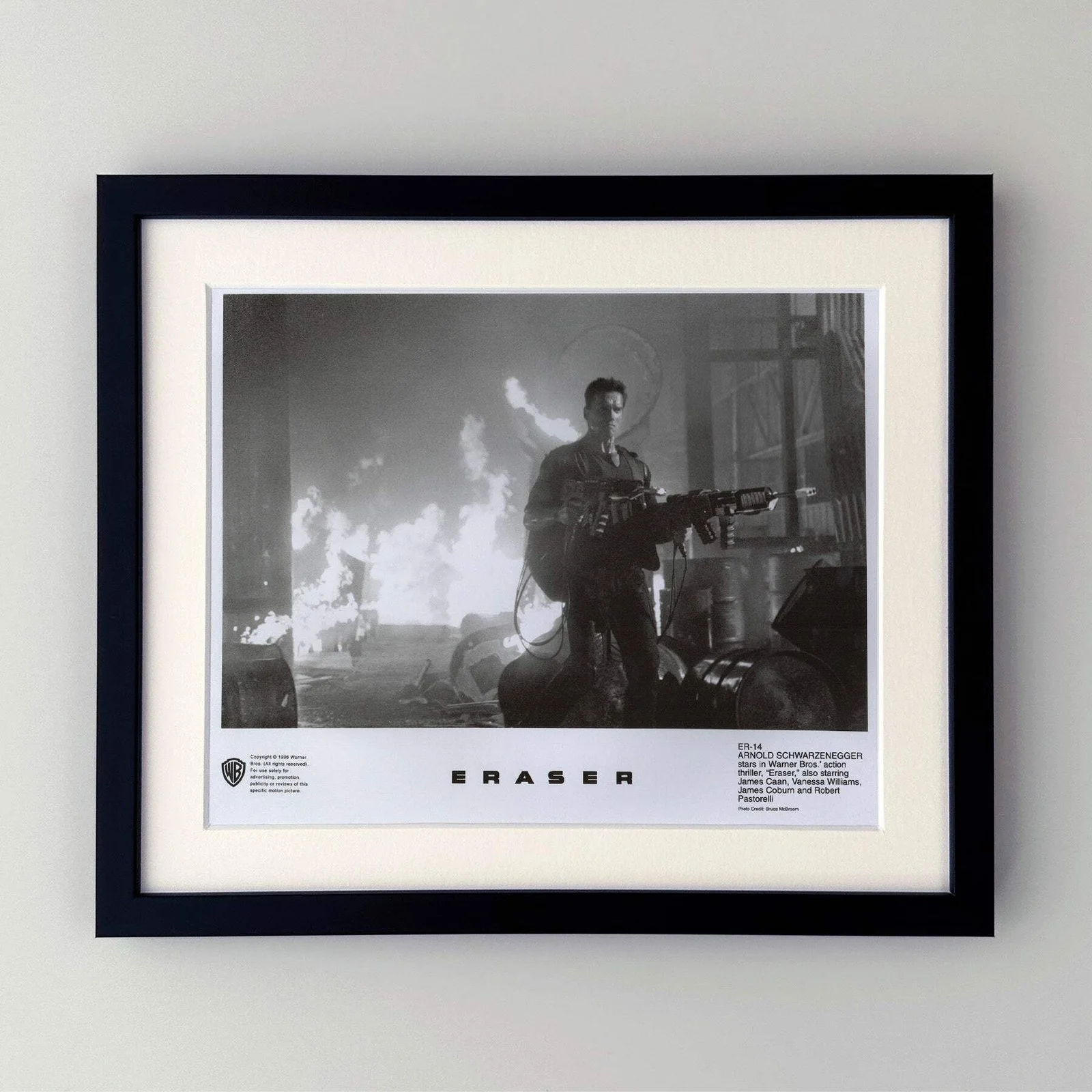 Eraser (1996) Press Publicity Still - Framed, image 2