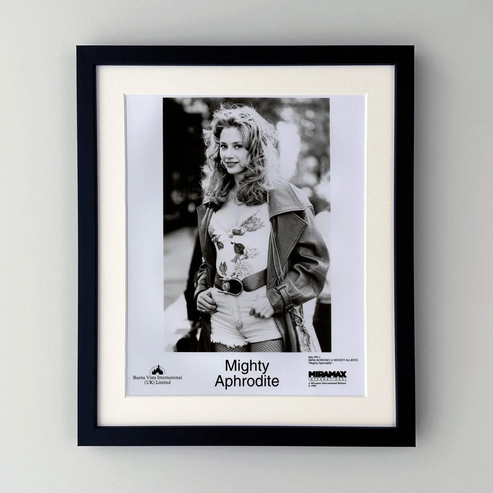Mighty Aphrodite (1995) Press Publicity Still - Framed, image 2