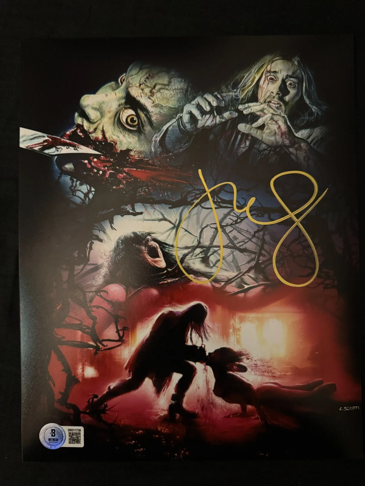 Jane Levy — Jane Levy signed Evil Dead 8x10 photo W/ Beckett Witness COA