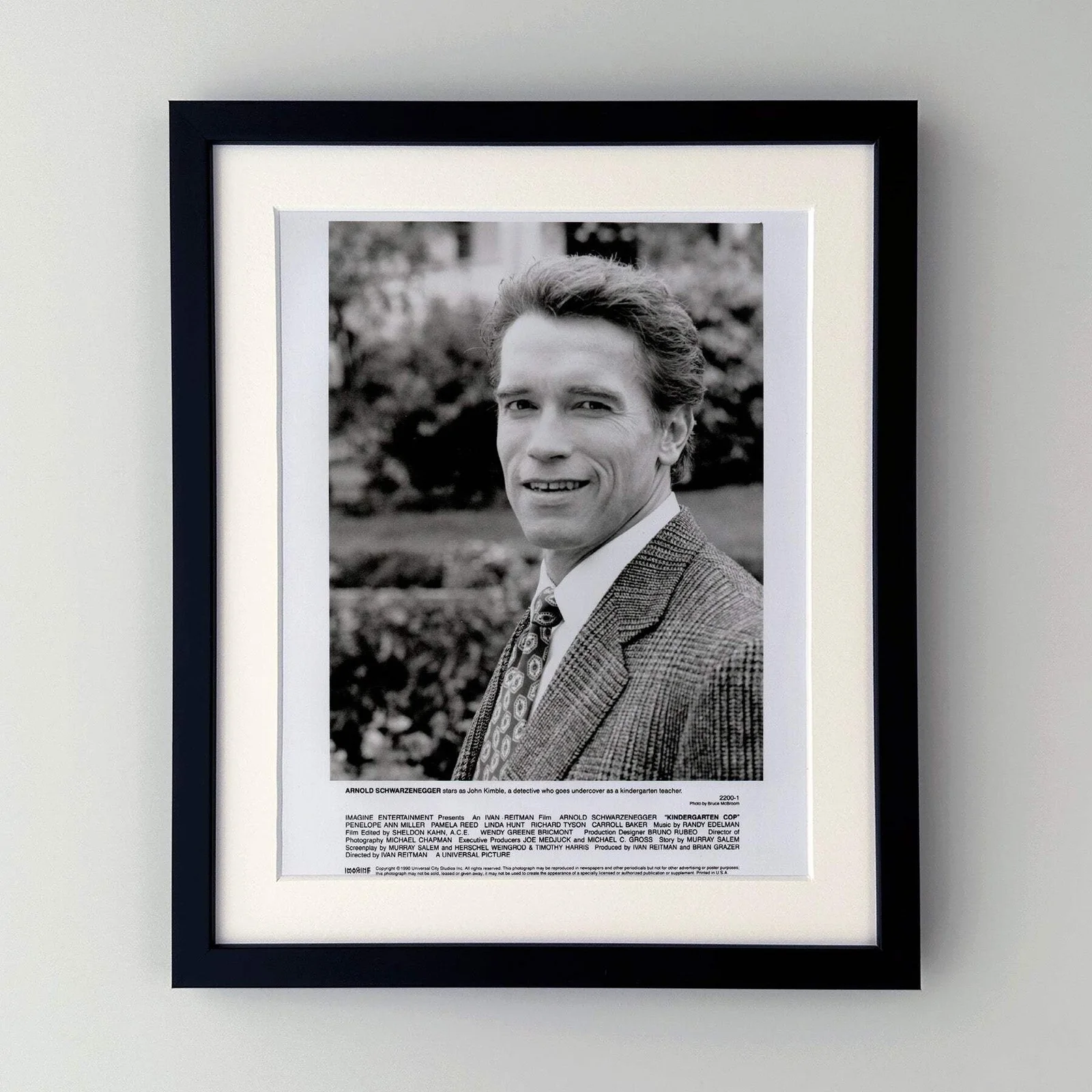 Kindergarten Cop (1990) Press Publicity Still - Framed, image 2