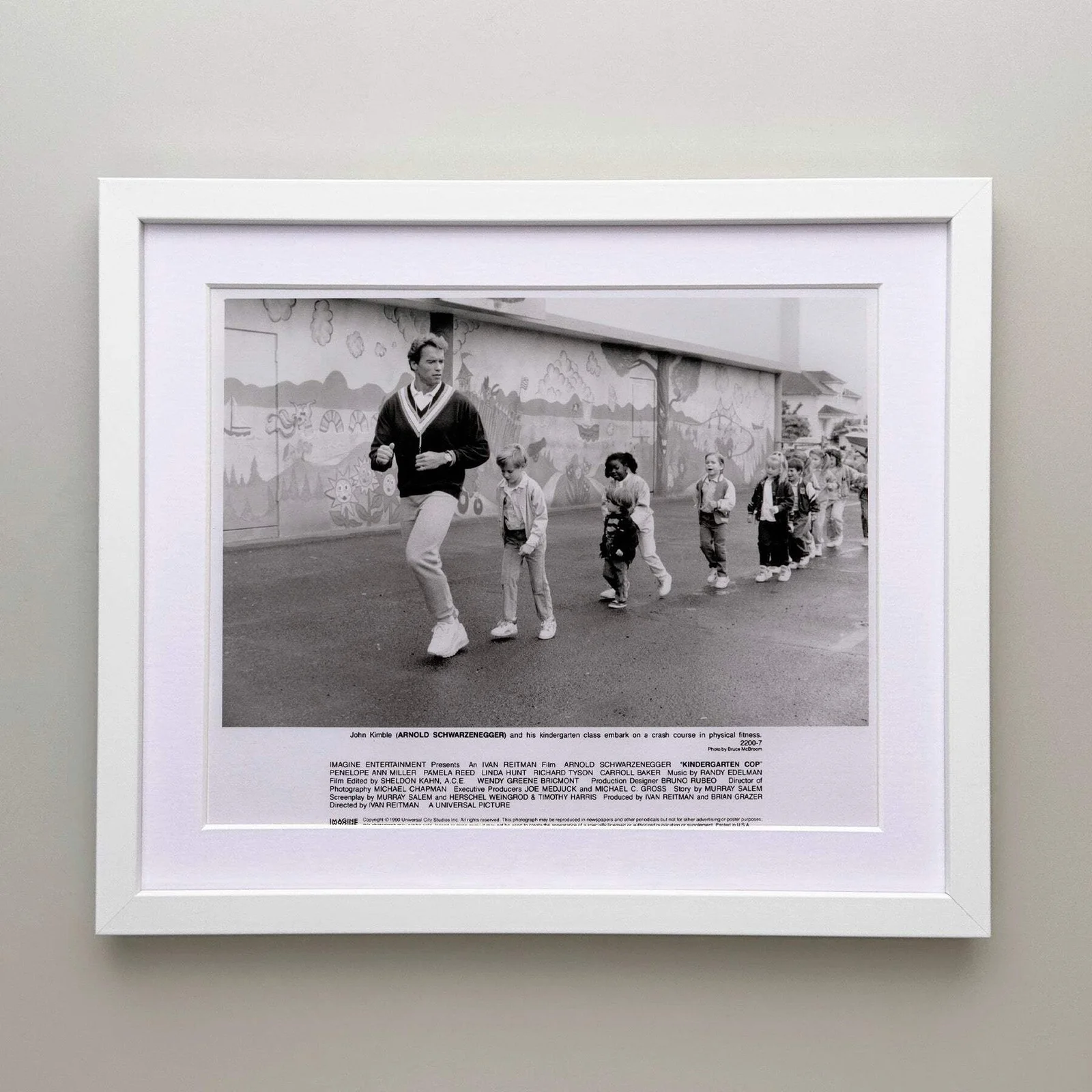 Kindergarten Cop (1990) Press Publicity Still - Framed, image 3