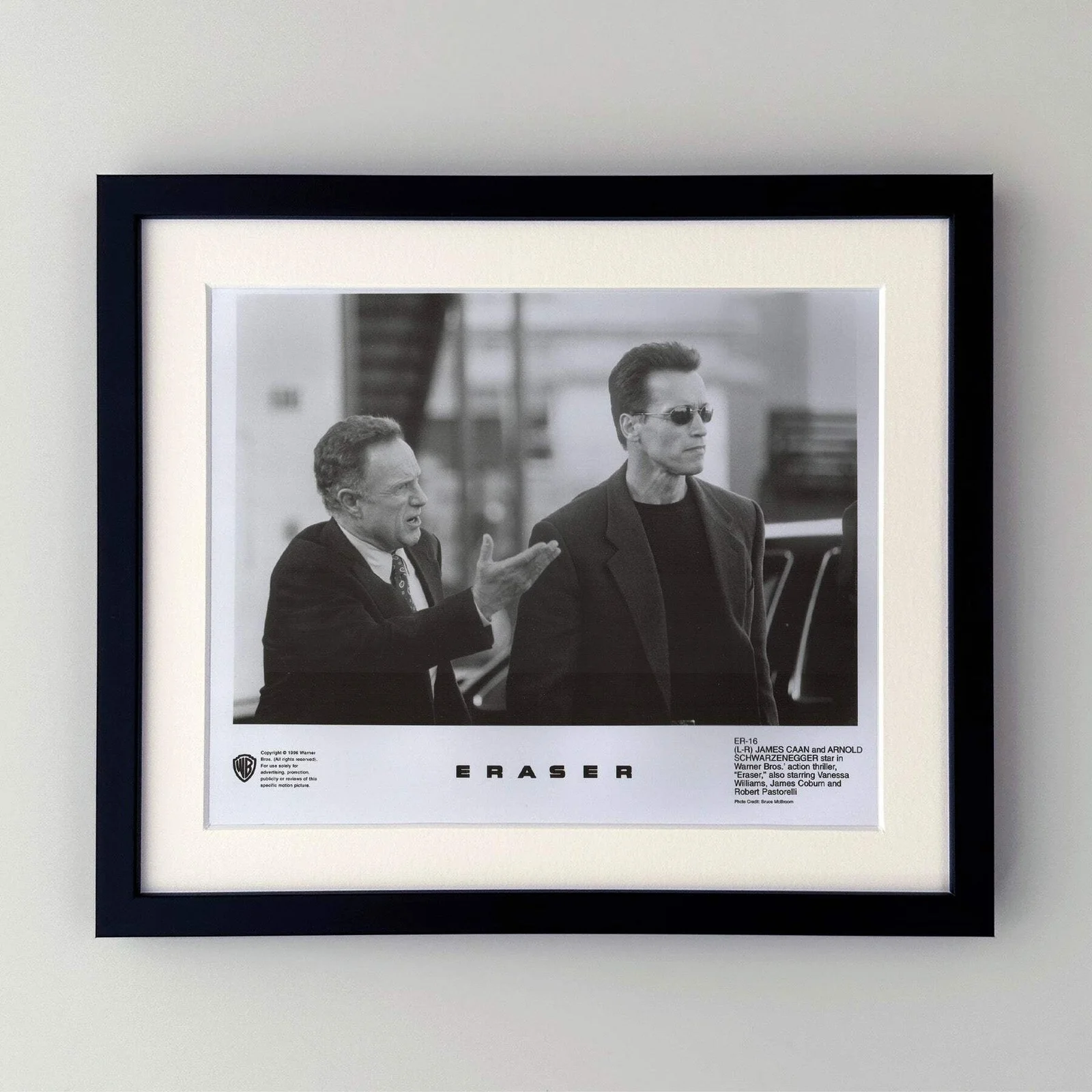 Eraser (1996) Press Publicity Still - Framed, image 2