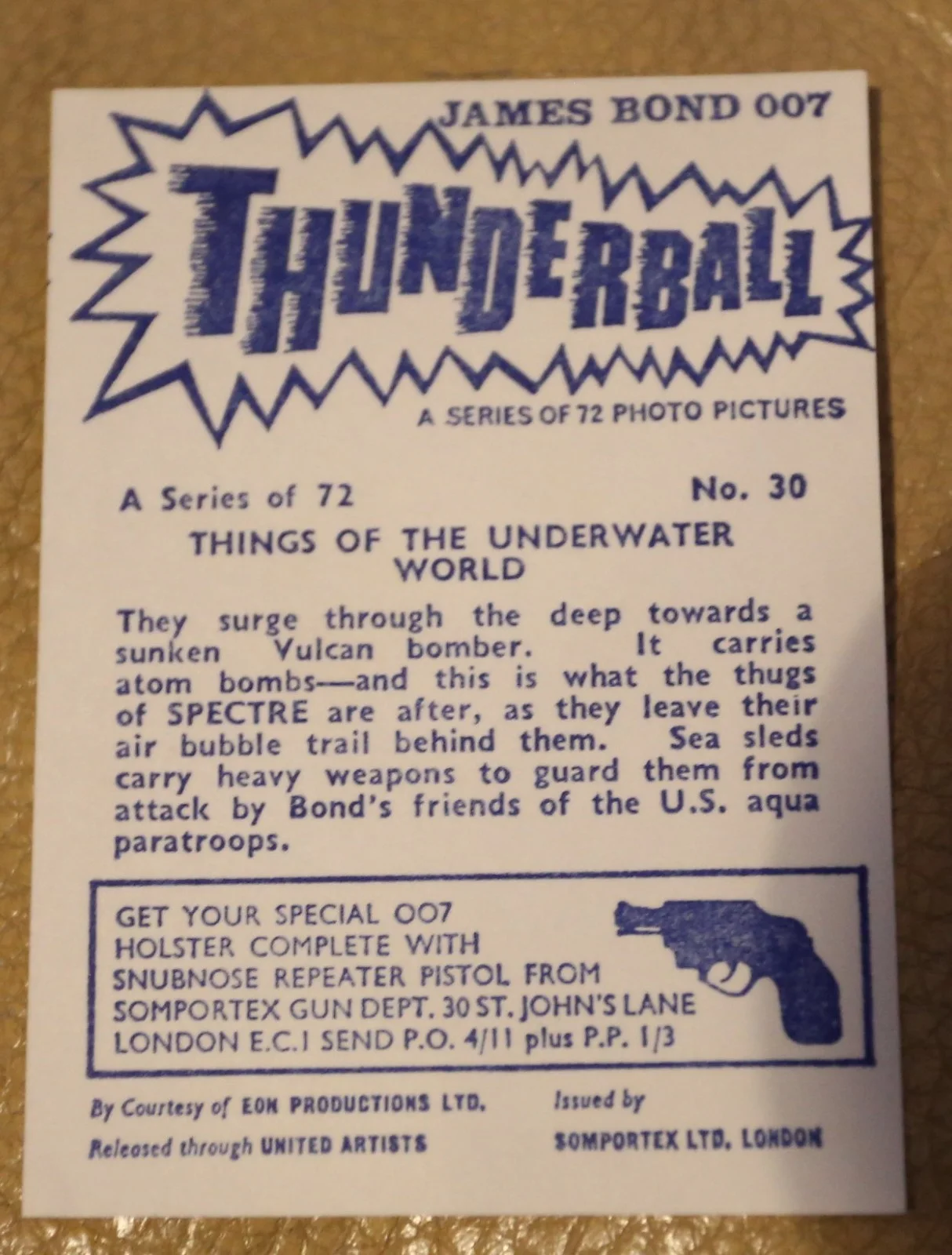 JAMES BOND SOMPORTEX THUNDERBALL 1966 ORIGINAL TRADING CARD EX COND NUMBER 30, изображение 2