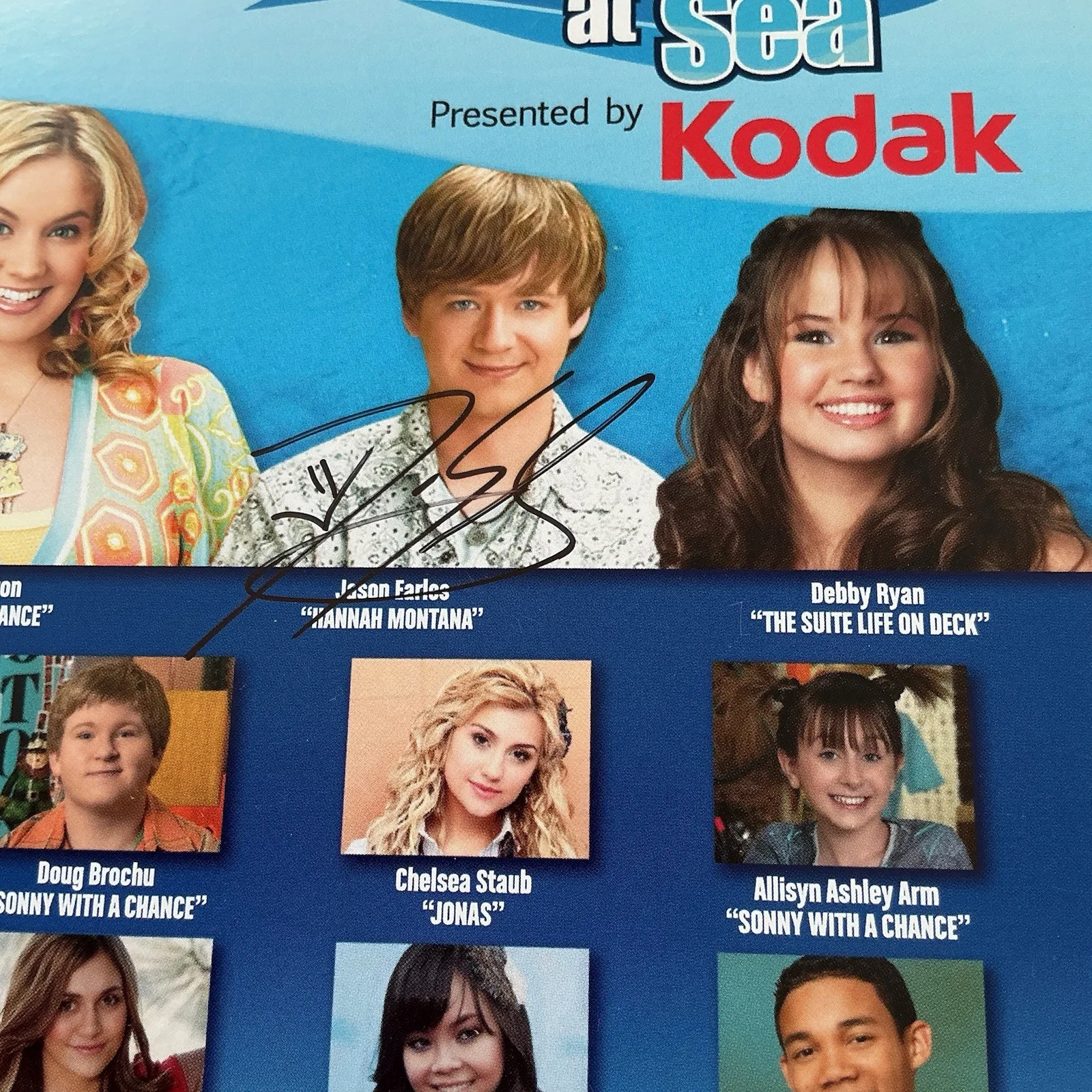 Mitchel Musso, Jason Earles, Moises Arias, Anna Maria de Tagle — RARE Signed Disney Channel 2009 Summer at Sea 8x10 Mitchel Musso Jason Earles, изображение 4