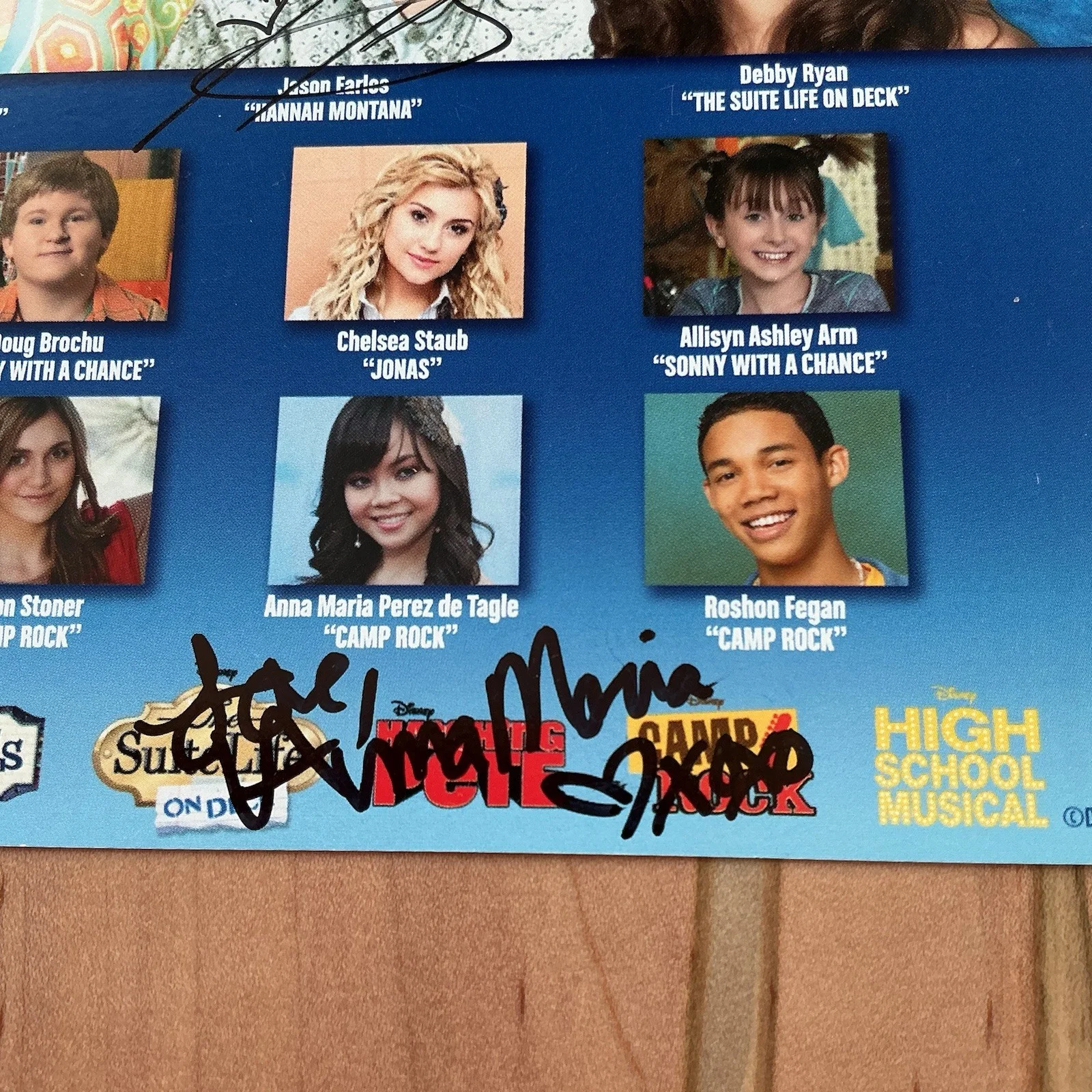 Mitchel Musso, Jason Earles, Moises Arias, Anna Maria de Tagle — RARE Signed Disney Channel 2009 Summer at Sea 8x10 Mitchel Musso Jason Earles, изображение 5