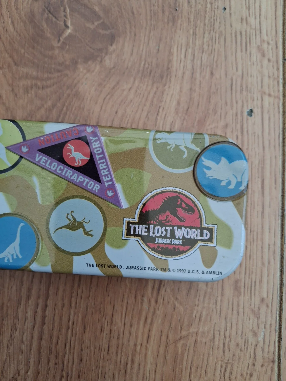 The Lost World Jurassic Park Tin Pencil Case 1997 Tetley Promo Embossed, image 2