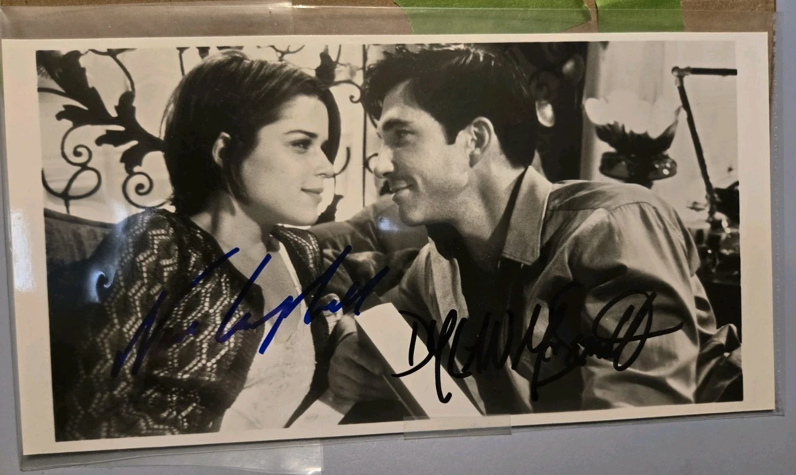 Neve Campbell, Dylan McDermott — Neve Campbell Three to Tango Cast Dual Signed Photo – Dylan McDermott -No COA, image 2