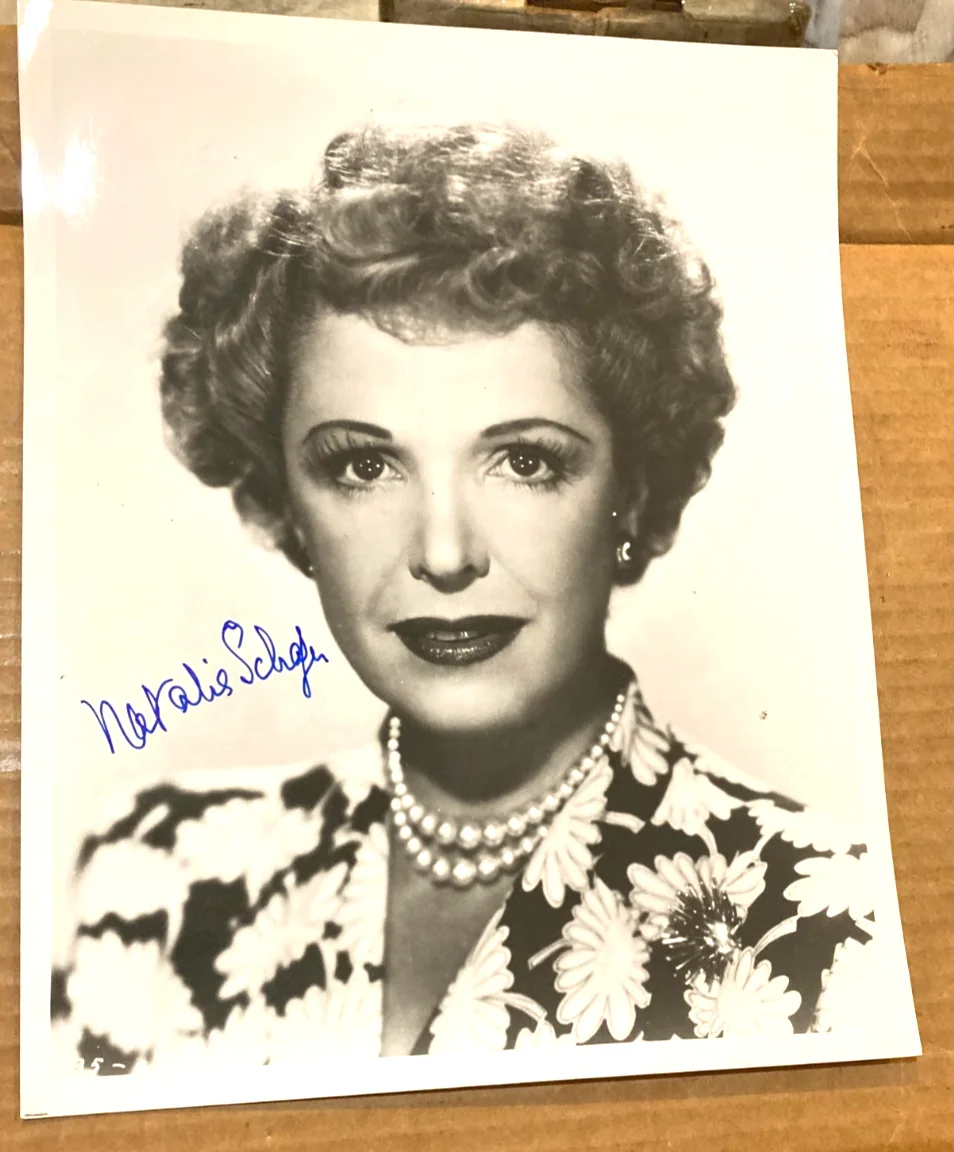 NATALIE SCHAFER — ACTRESS NATALIE SCHAFER GILLIGANS ISLAND CAST SIGNED AUTOGRAPH 8X10 B&W PHOTO