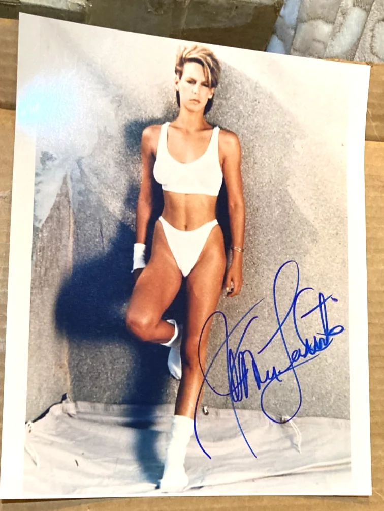 JAMIE LEE CURTIS — VINTAGE JAMIE LEE CURTIS SIGNED AUTOGRAPH 8X10 COLOR SEXY PHOTO CERTIFICATE