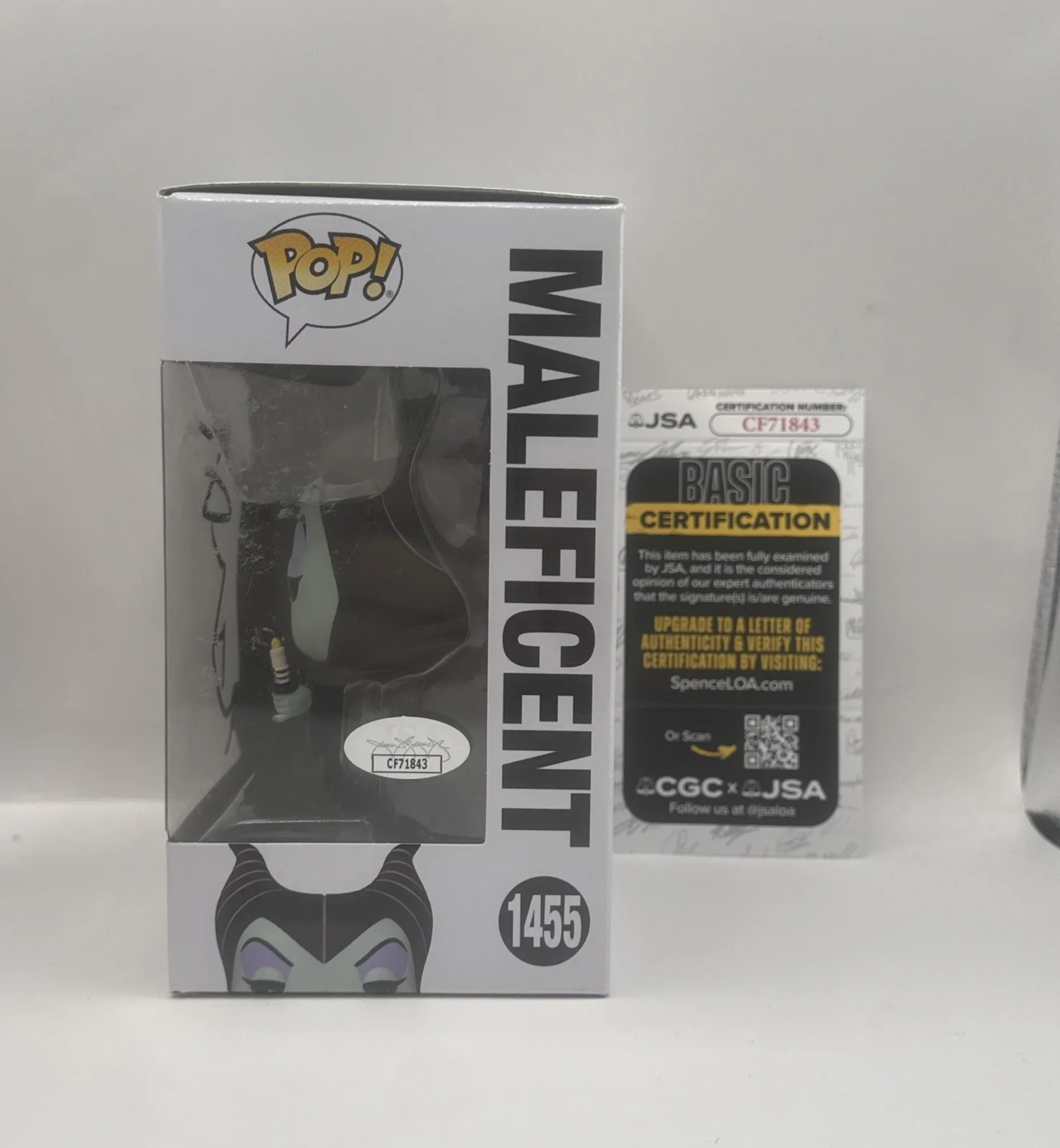 Angelina Jolie — ANGELINA JOLIE SIGNED AUTOGRAPH SLEEPING BEAUTY FUNKO #1455 JSA COA AUTHENTIC, изображение 2