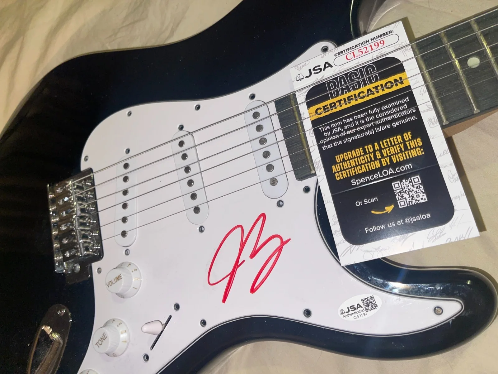Joe Bonamassa Love Ain't A Love Song Autographed Signed Electric Guitar JSA, изображение 3