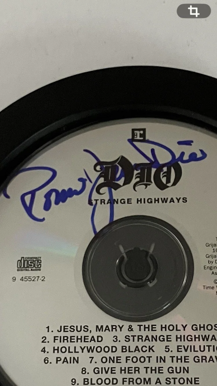 BLACK SABBATH/RONNIE JAMES DIO SIGNED/AUTOGRAPHED CD FRAMED WITH COA, image 2