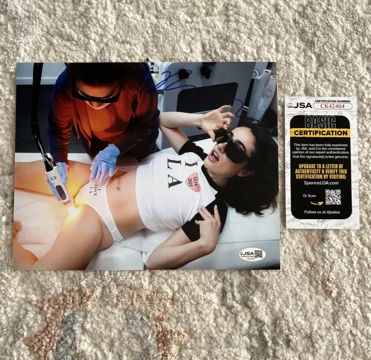 Rachel Sennott — Rachel Sennott Signed Autographed 8x10 Photo I Love LA Maia Hot Sexy JSA COA!