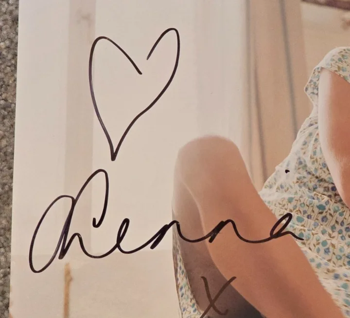 Sienna Miller — Sienna Miller "Layer Cake," "American Sniper," etc. AUTOGRAPH 8x10 Photo; RARE!, image 2
