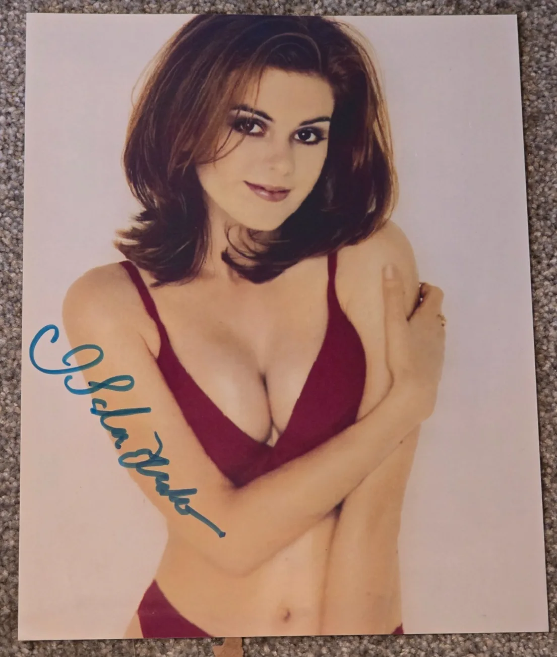 Isla Fisher — STUNNINGLY BEAUTIFUL! Isla Fisher Signed Autographed 8x10 Photo & COA!