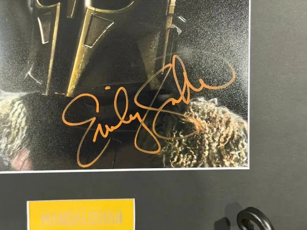 Emily Swallow — Emily Swallow Signed The Mandalorian 8x10 Photo, изображение 2