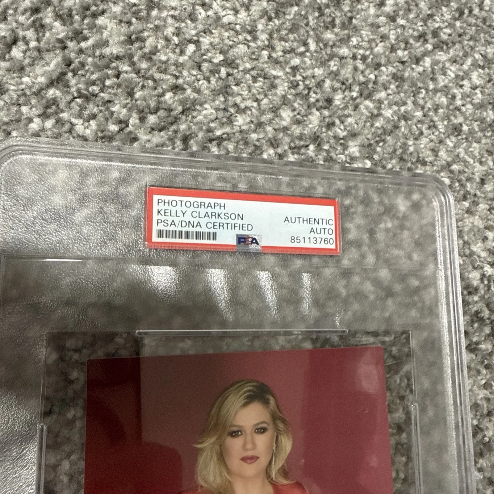Kelly Clarkson Signed PSA/DNA Autographed Photo, image 4