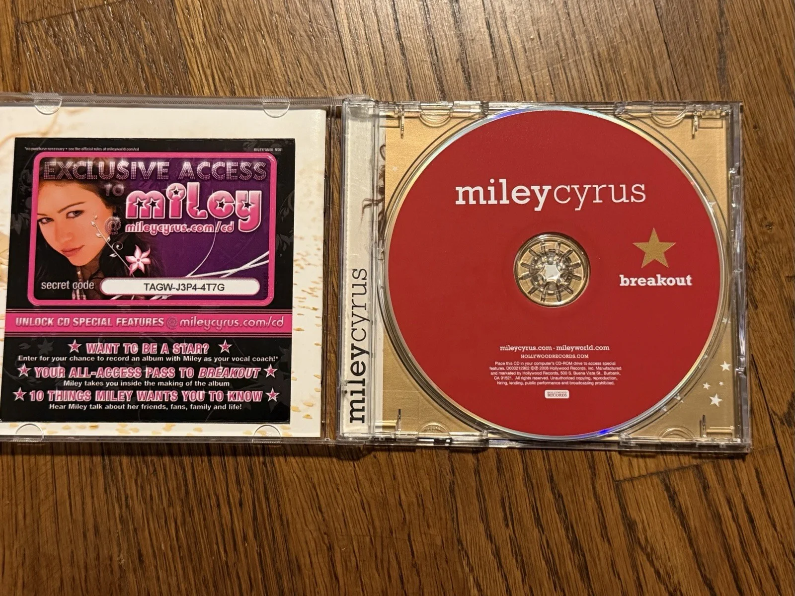 Miley Cyrus — Title: Miley Cyrus SIGNED "Breakout" CD (2008) ACOA PRE-CERTIFIED #PC431346 Mint, image 3