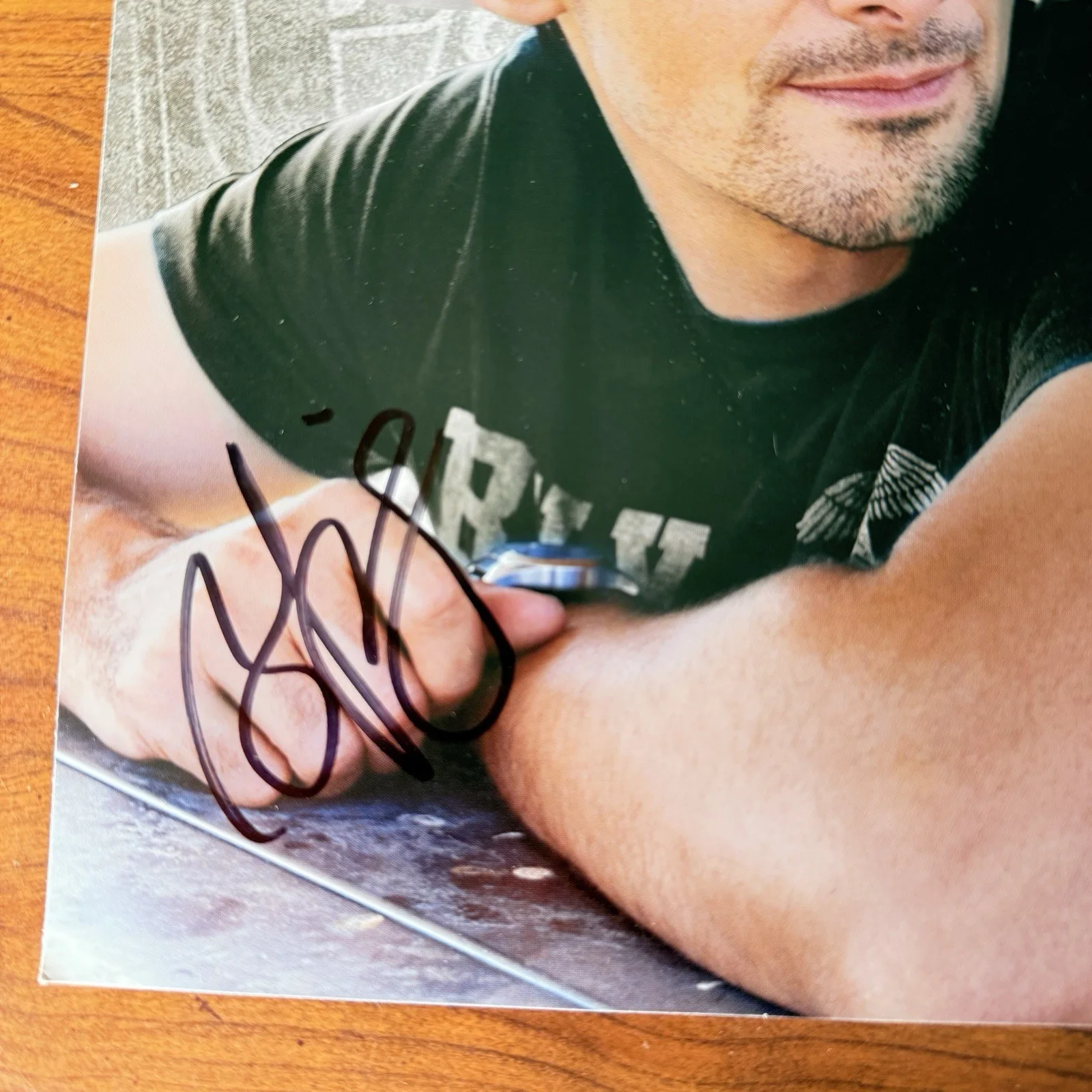 Brad Paisley Signed Autographed 8x10 Photograph, image 2