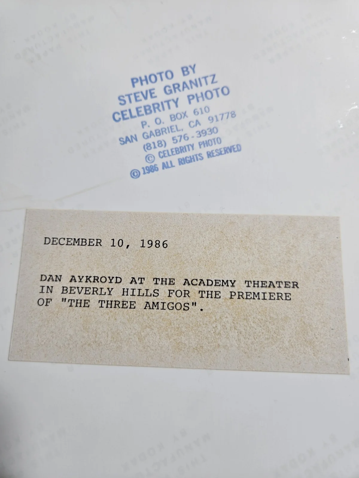 Dan Aykroyd — Dan Aykroyd SIGNED 1986 Three Amigos Premier Type 1 Photograph! Beckett COA!, image 5