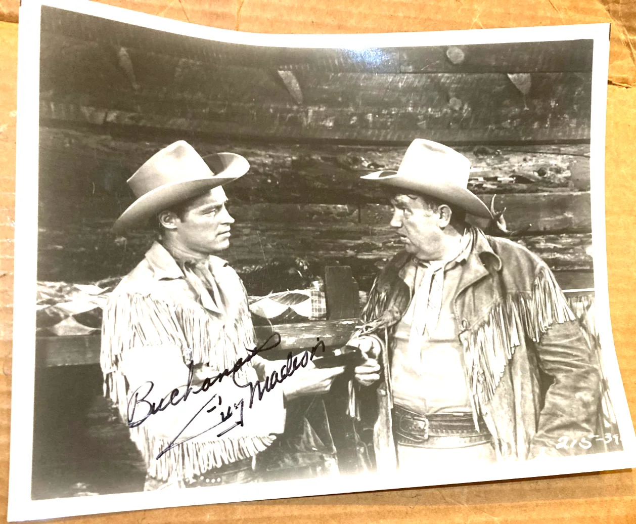 GUY MADISON — GUY MADISON SIGNED AUTO 8x10 B&W PHOTO/CERT.