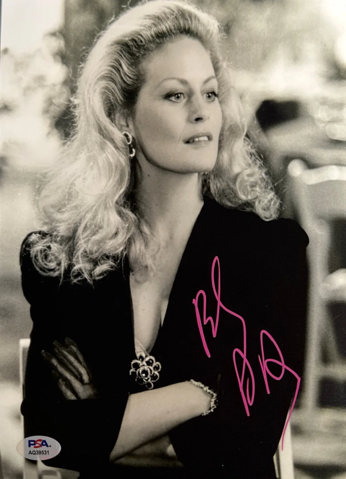 Beverly D'Angelo — Beverly D'Angelo Signed 8x10 Photo Actress PSA AQ39531, изображение 2