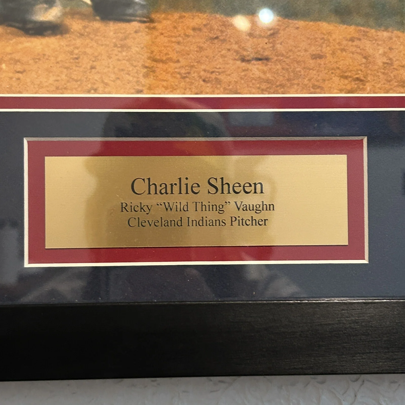 Charlie Sheen — Charlie Sheen Signed 16x20 Major League Vaughn On Mound JSA/COA Framed, изображение 5