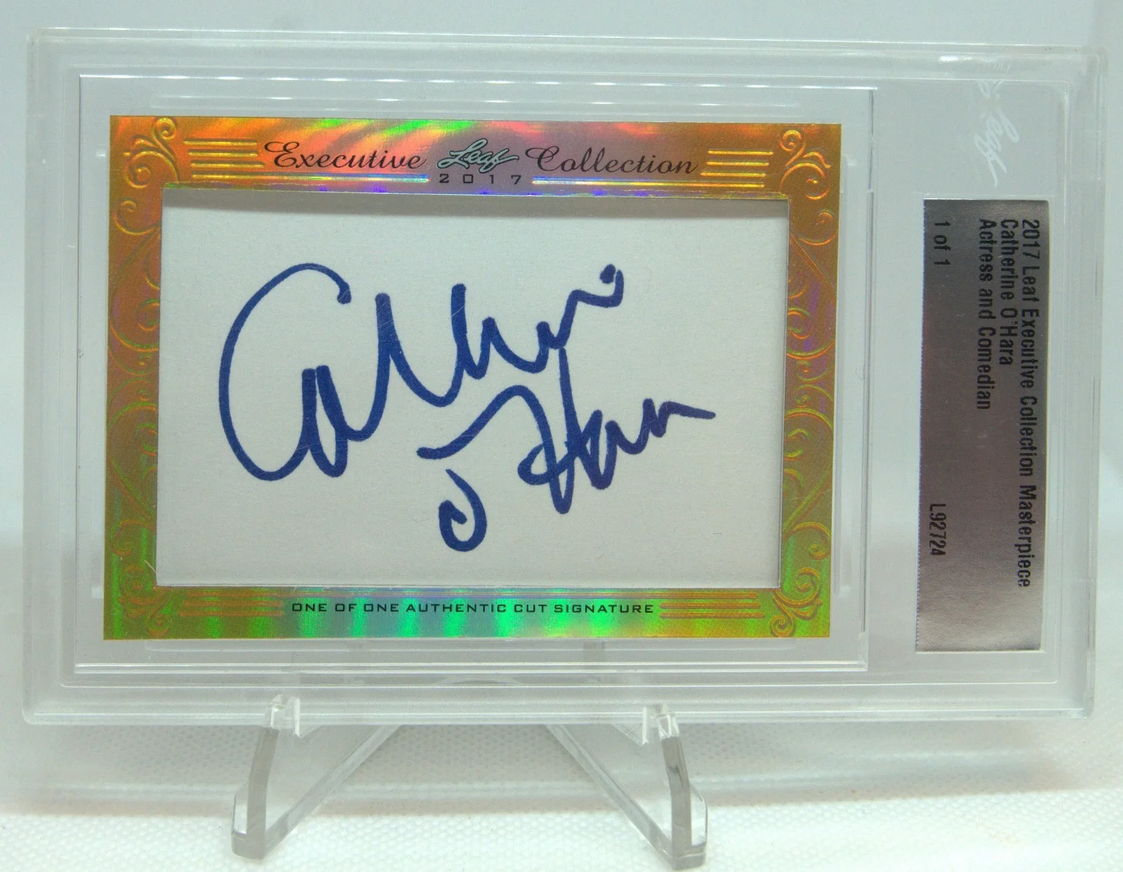 Catherine O'Hara — Catherine O'Hara Signed 2017 Leaf Executive Collection Masterpiece 1/1 Card Auto, image 3