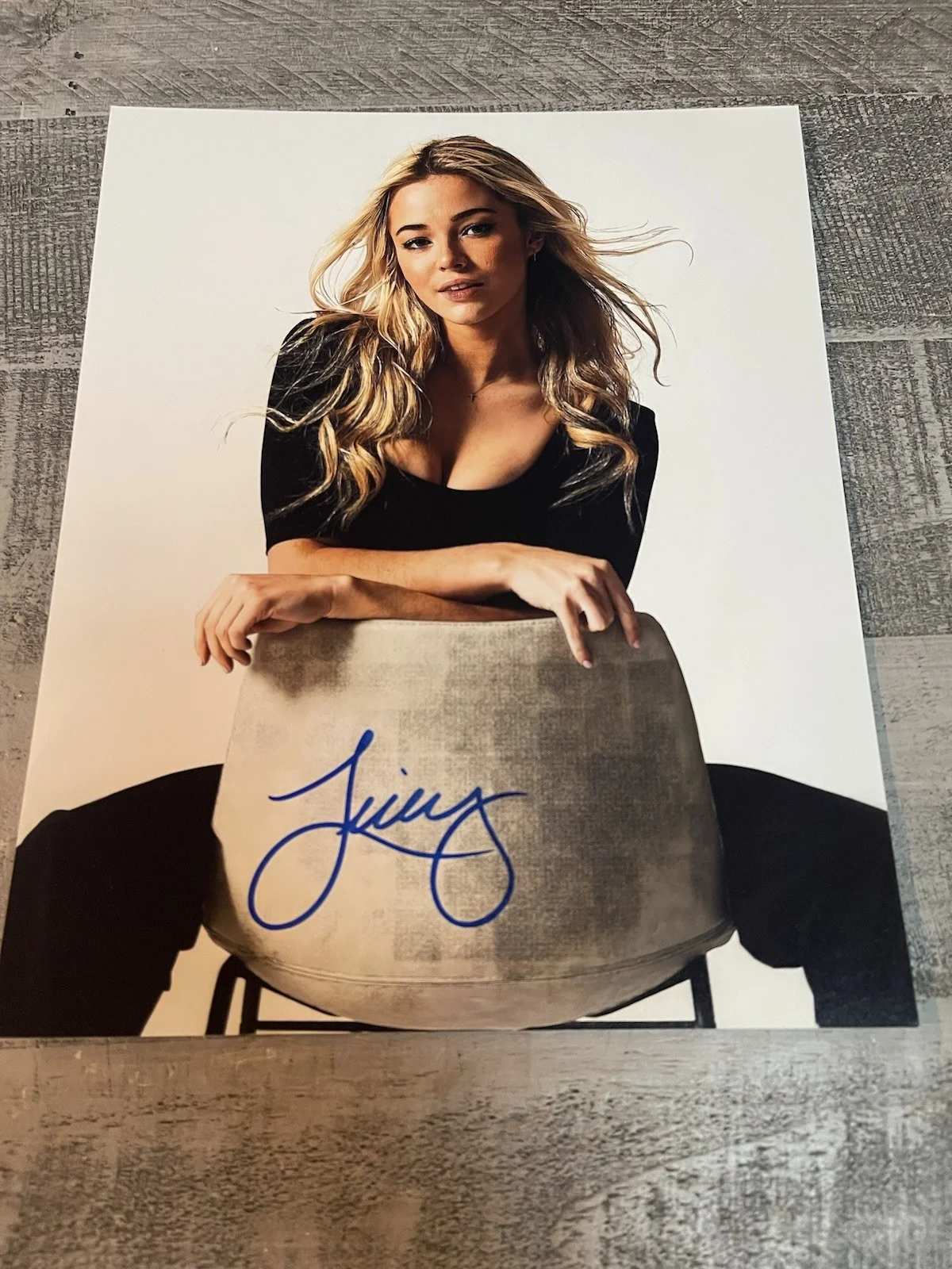 Livvy Dunne Signed Autographed Photo Authentic 8X10 COA, image 2